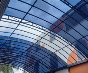 Dịch vụ thi công trọn gói mái lấy sáng polycarbonate tại Thủ Đức