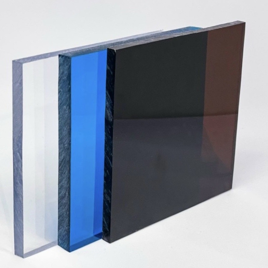 Tấm lấy sáng poly Solar Light đặc 8mm