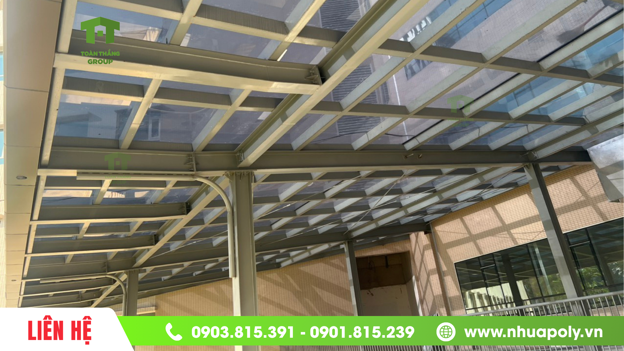 Khả năng lấy sáng vượt trội của tấm poly đặc 8mm đem lại cảm giác thoải mái không gây chói mắt