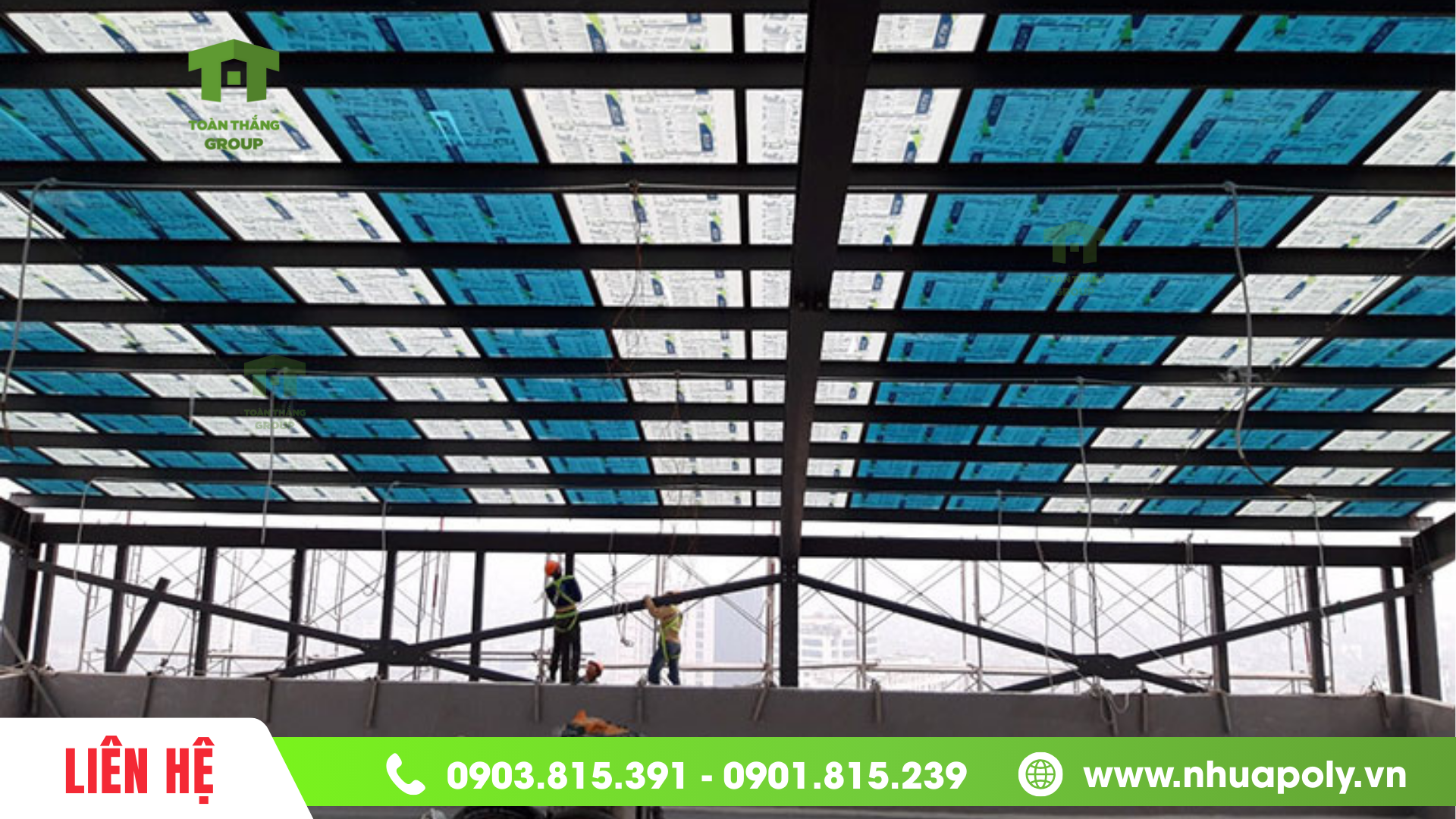 Thi công mái vách ngăn hồ bơi bằng tấm lợp lấy sáng poly solar light đặc 5mm